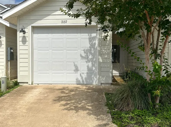 7137 Majestic Blvd, Navarre, FL 32566