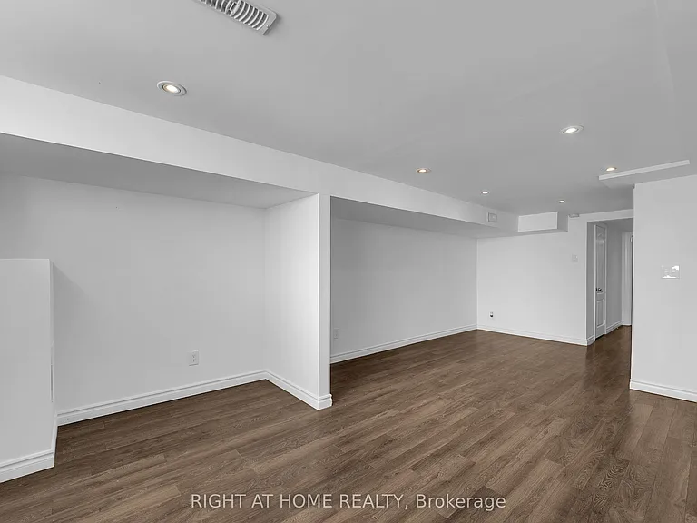 303 Blue Grass Blvd — Photo 13