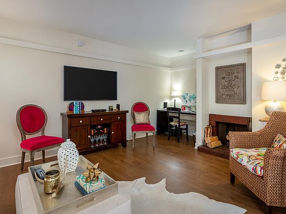 5th image of 2807 Highland Ave APT 2