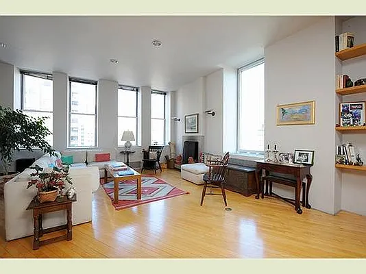 Sold by Stribling | media 3