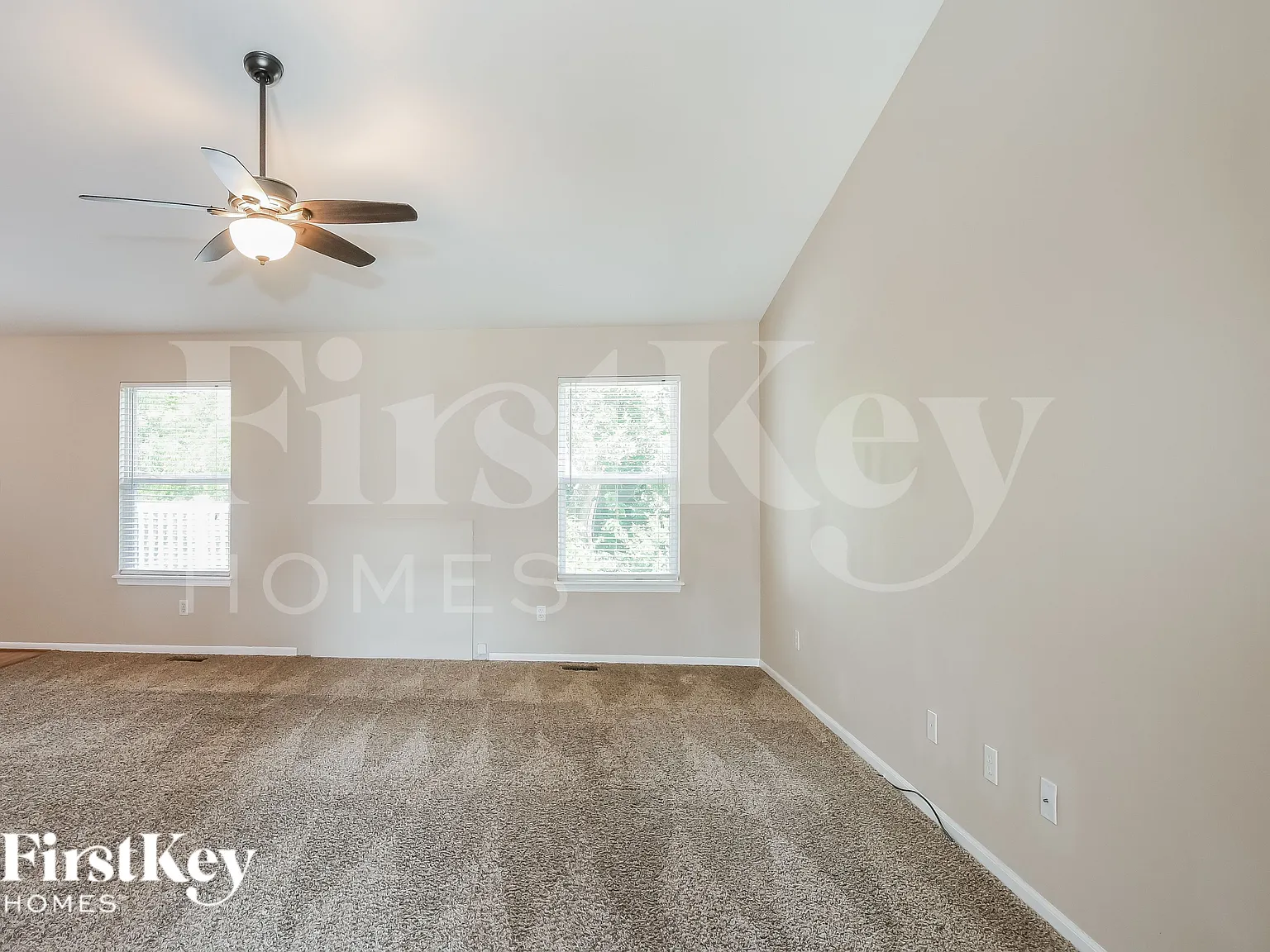 3 bed, 3.0 bath, 2100 sqft, $2,625 — Photo 4