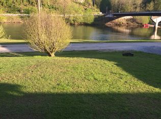 167 Riverfront Drive, Jodie, WV 26690