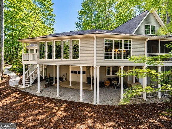4th image of 3078 Chapel Hill Rd