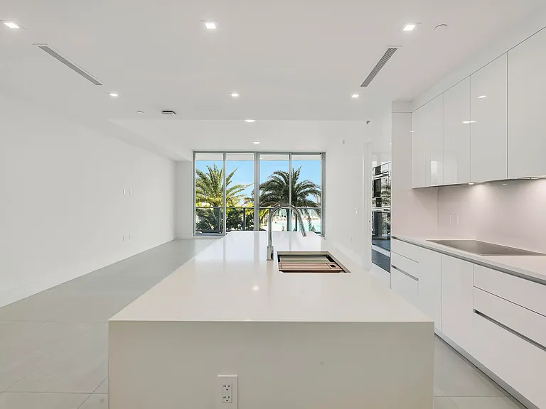 220 Lake Shore Dr #704 — Photo 11