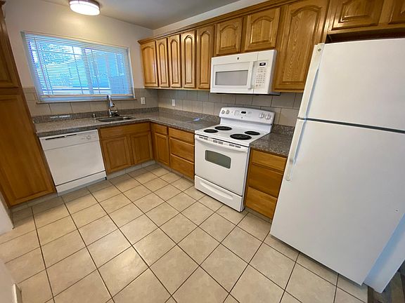 2nd image of 3516 Farm Hill Blvd #18