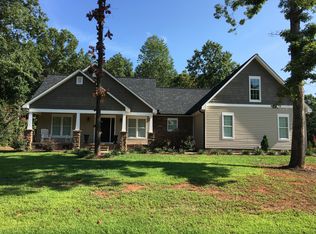 1927 Friendly Ln, Newton, NC 28658