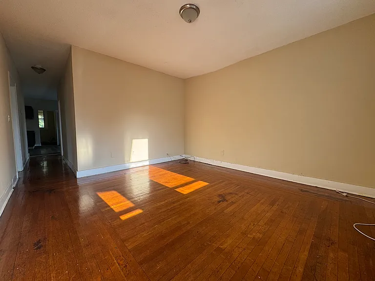 134-3 Magnolia St #3C — Photo 9