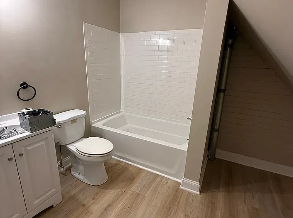 4 bed, 2000 sqft, $2,900 — Photo 3