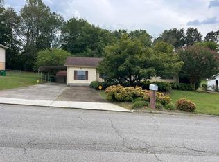 1814 Bay Hill Dr, Hixson, TN 37343