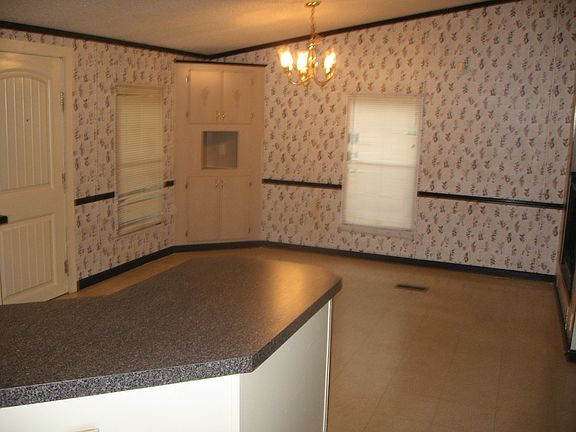 4th image of 2708 Bullock Ave