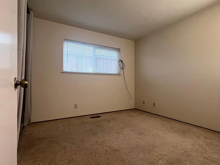 804 Cottonwood Dr — Photo 13