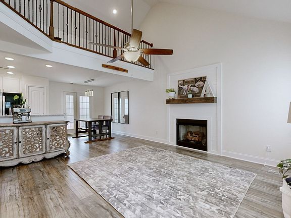 4th image of 1145 Eagles Nest Ln