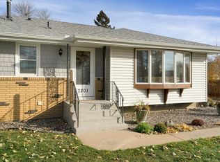 7701 Woodlawn Dr, Mounds View, MN 55112