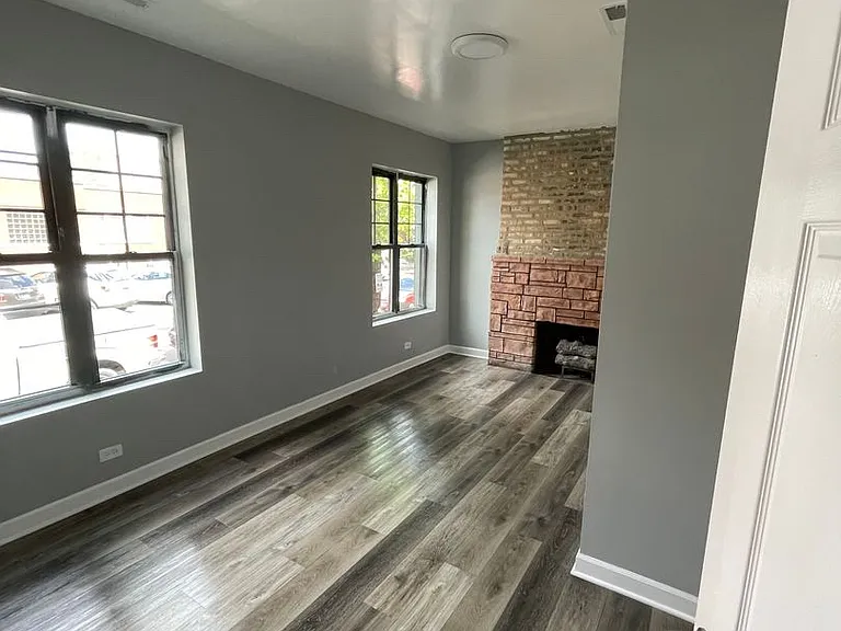 2751 W 22nd Pl #3 — Photo 2