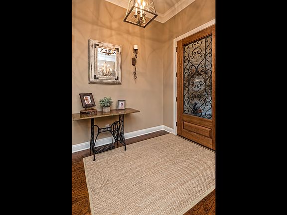 5th image of 2041 Brook Arbor Ct