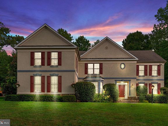 2nd image of 3821 Dade Dr