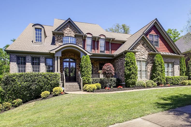 1st image of 245 King Arthur Cir