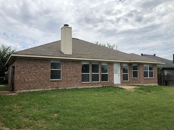 5th image of 318 McMurtry Dr