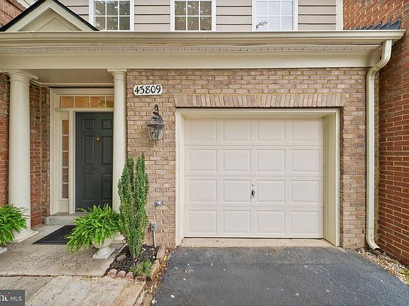 4th image of 43809 Lees Mill Sq