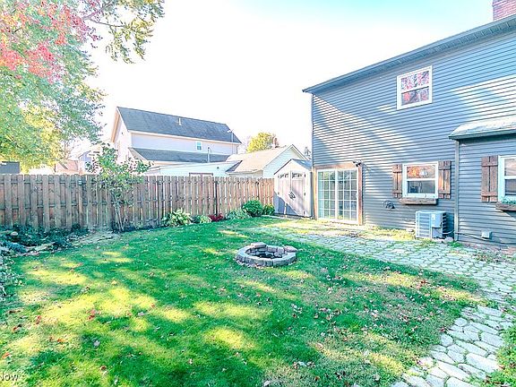 3rd image of 951 Shadowrow Ave