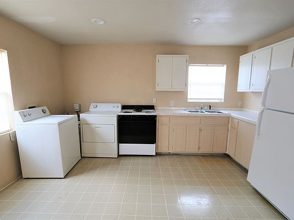 2nd image of 2705 Avenue G