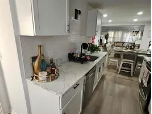 3rd image of 411 S 65th St