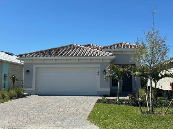 7144 Chapel Creek LN, NORTH FORT MYERS, FL 33917