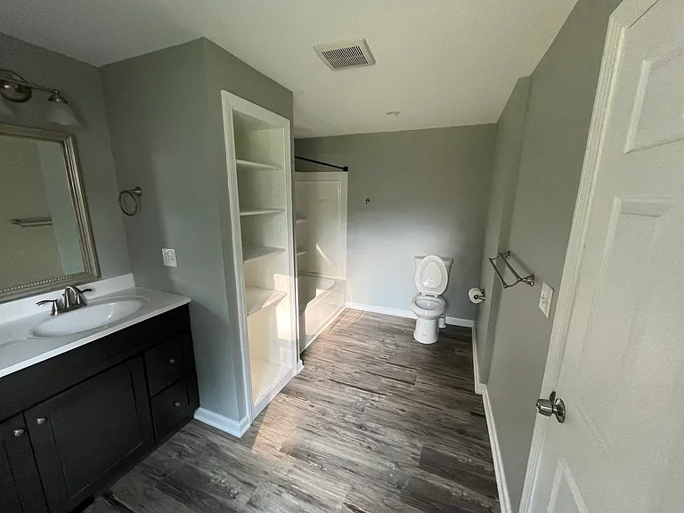 508 Main St #1 — Photo 12