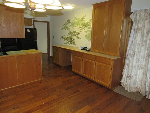 2nd image of 342 E Bek Ave
