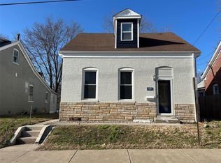 109 S 8th St, Belleville, IL