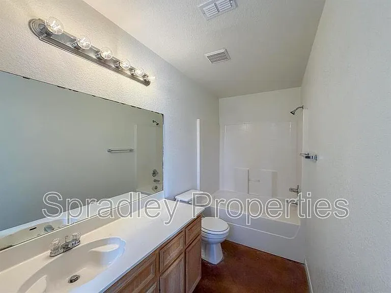 5700A Luxor Dr — Photo 15