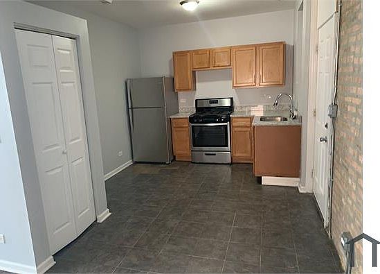 1st image of 7748 S Essex Ave #1