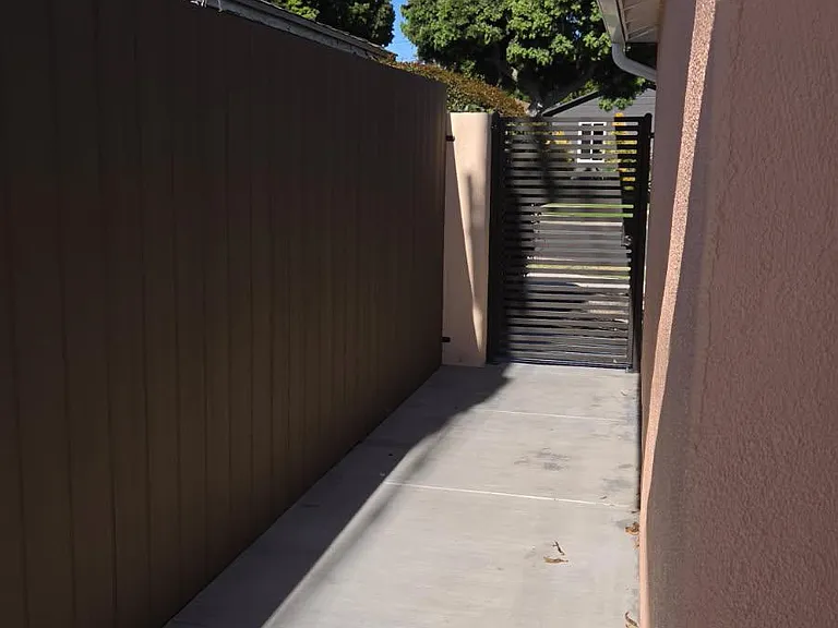 Side yard entry