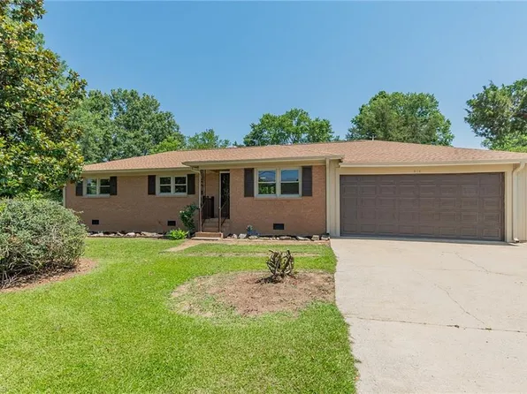 414 Heitman Rd, Thomasville, NC 27360