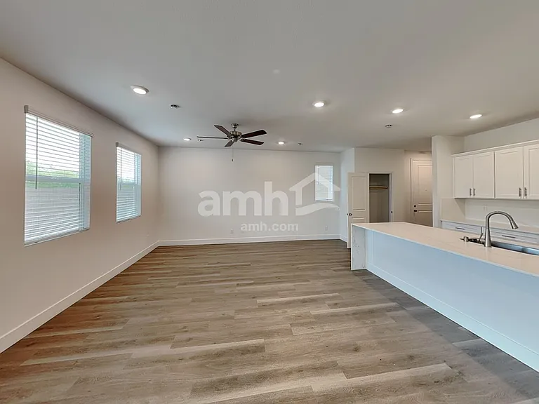8134 Winterfell Peak Ave — Photo 6