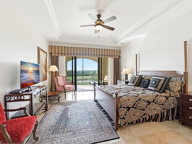2538 Marquesa Royale Ln #Penthouse 5-301 — Photo 28