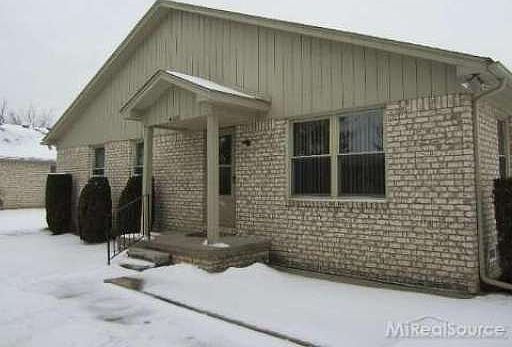 2nd image of 41828 King Edward Ct