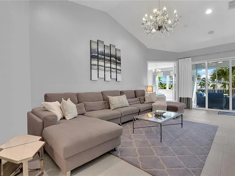4650 Hawks Nest Way #M-202 — Photo 1