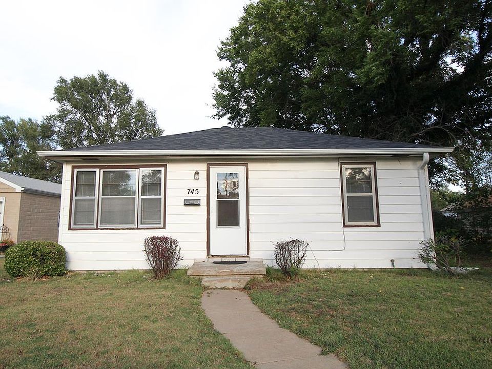 745 Merrill St, Salina, KS 67401 Zillow