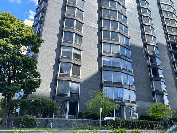 3rd image of 8200 E Jefferson Ave APT 1410