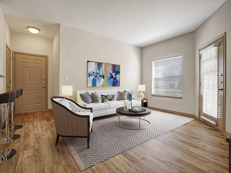 Elm Hollow Apartments — Photo 17