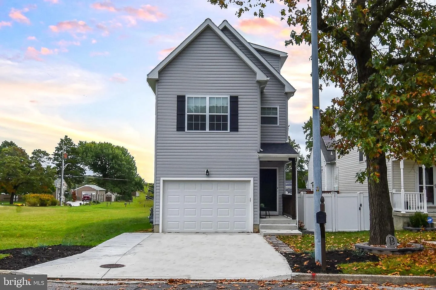 368 Winmeyer Dr photo 1