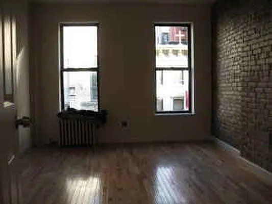 Rented by JMK Realty | media 15