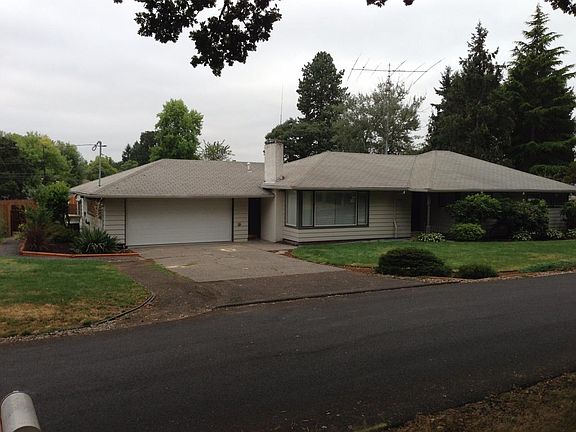 2nd image of 1024 NW Joy Ave