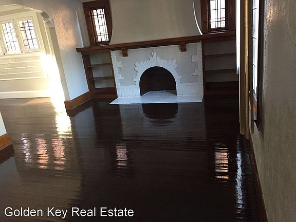 5th image of 16537 Cherrylawn Ave