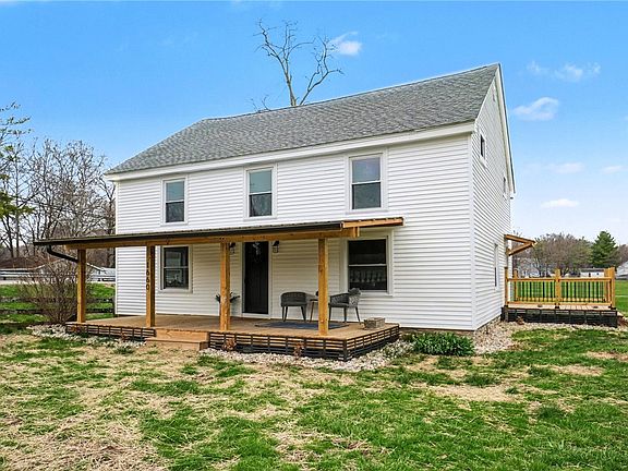 2nd image of 1660 Sample Rd