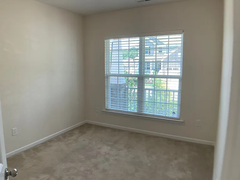 2109 Turling Way — Photo 13