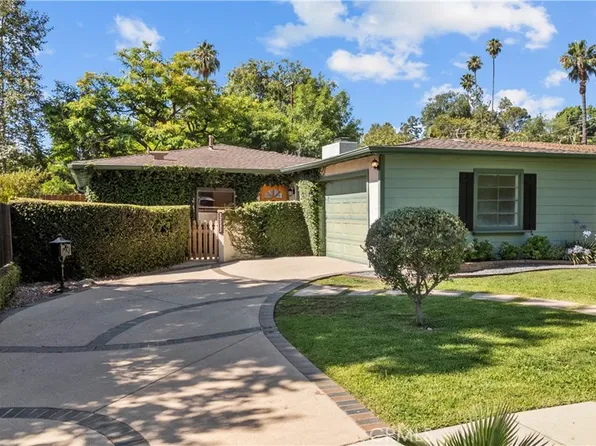 22232 Buena Ventura St, Woodland Hills, CA 91364