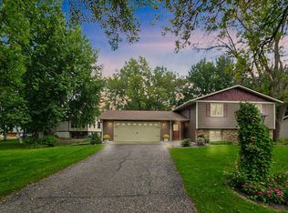 919 15th St SE, Forest Lake, MN 55025