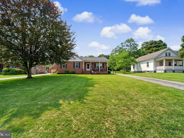 114 2nd Ave, Reisterstown, MD 21136